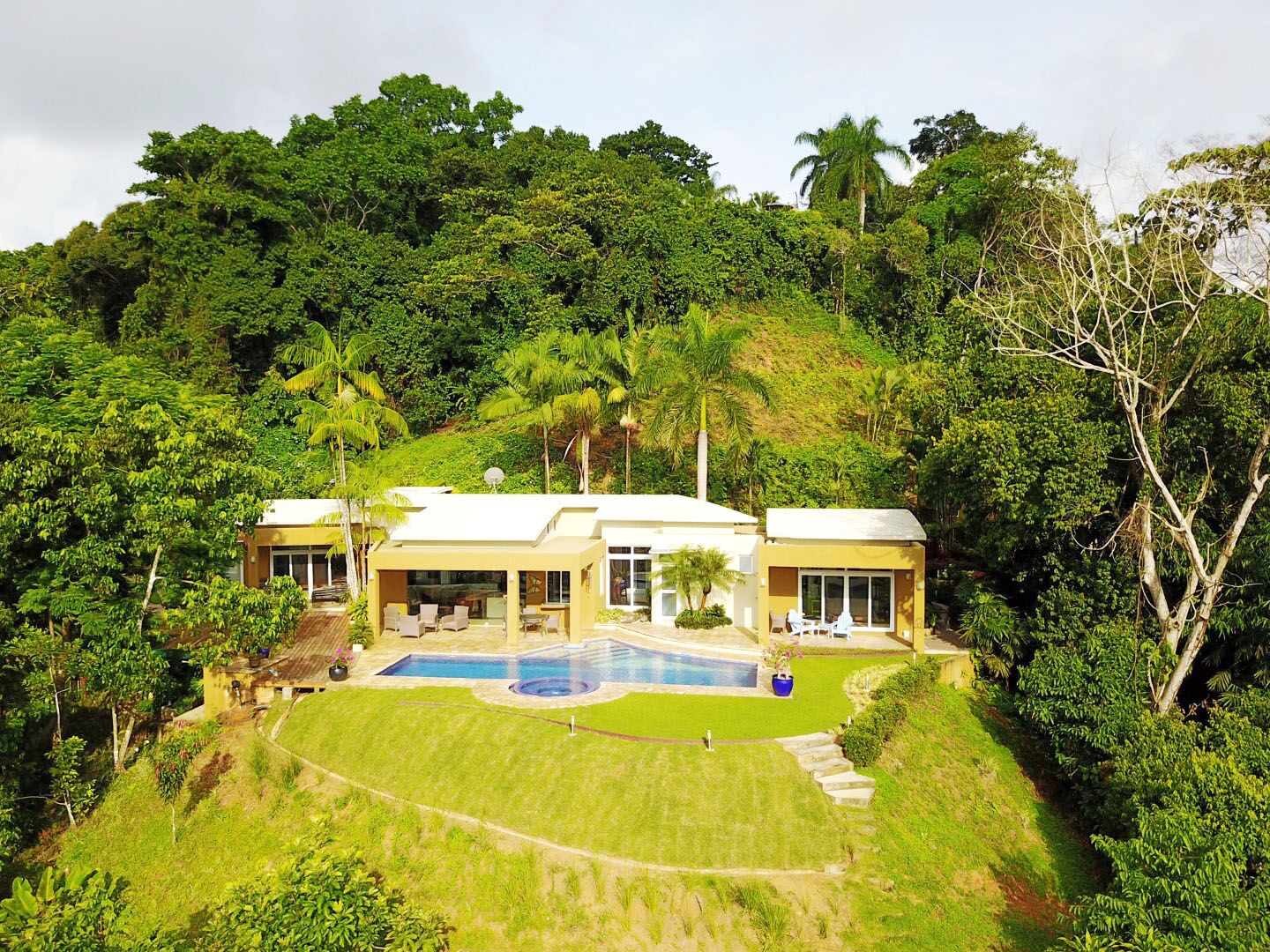 4 85 Acres 2 Bedroom Modern Tropical Home With Pool And