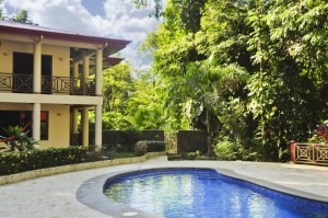 Luxury Home W Pool And Caretaker House 