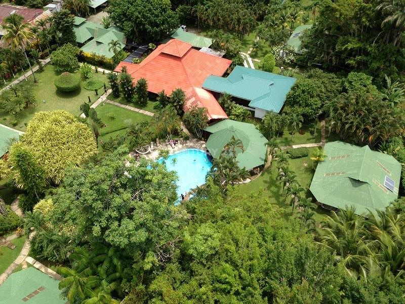 17 ACRES - 52 Room Hotel With Pool And Restaurant Located In Dominical!!!!