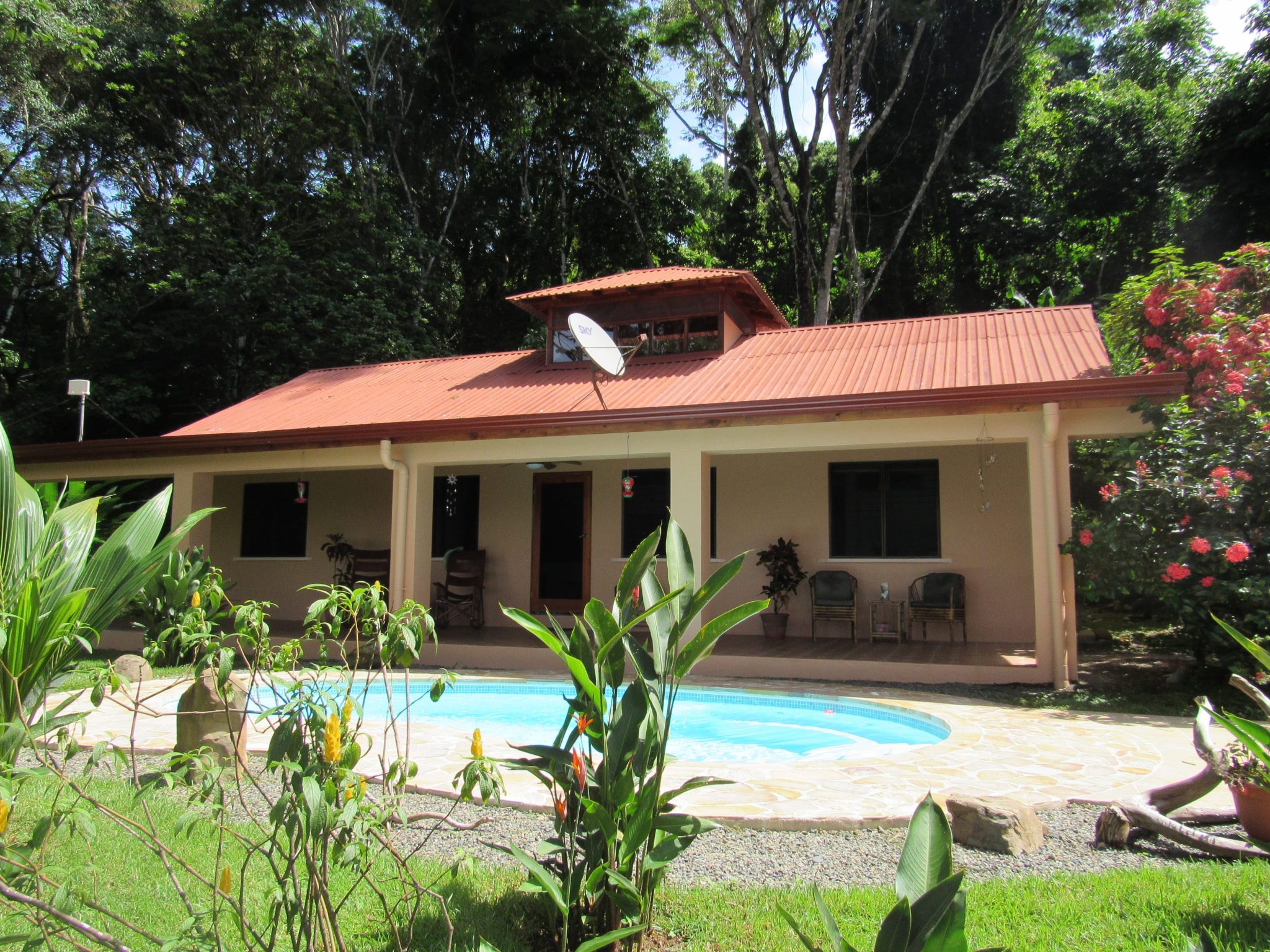1.25 ACRES - 5 Bedroom Home With Pool And Ocean View!!!