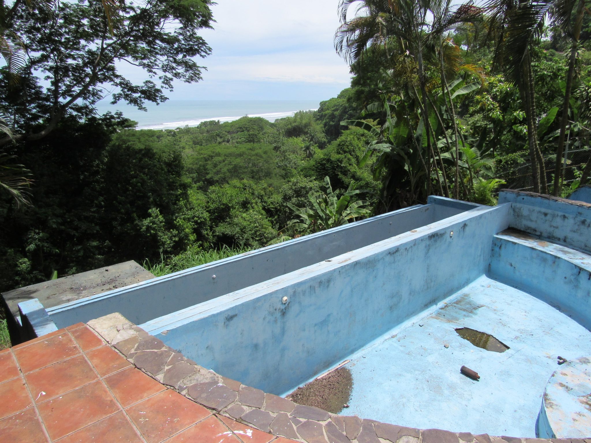 0.65 ACRES – Front Row Ocean View Home with Two Infinity Pools, Fixer Upper – Amazing Opportunity!!!