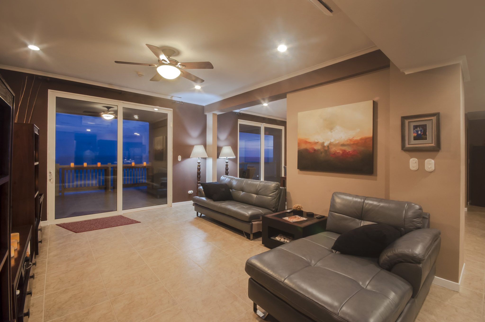 CONDO - 5 Bedroom Luxury Penthouse Ocean View Beachfront Condo With Great Rental Income!!!