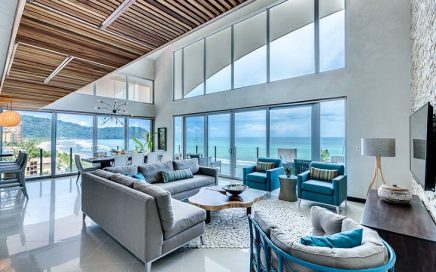 CONDO – 4 Bedroom 2 Storey Beachfront Penthouse Unit With Amazing Ocean Views!!!!