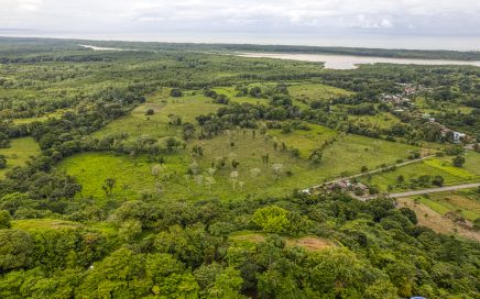 8.82 ACRES – 4 Lot Development With Front Row Ocean Views Over The Terraba River!!!!
