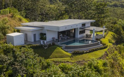 0.46 ACRES – 3 Bedroom Modern Luxury Home With Infinity Pool And Amazing Ocean View!!!!