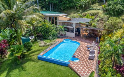 8.7 ACRES – 3 Bedrooms In 3 Separate Villas With Unbelievable Whales Tail Ocean Views Plus Room For Expansion!!!!