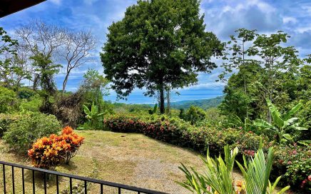 6.9 ACRES – Fabulous Ocean Views! Legal Water, Electricity, Fiber Optics, Great Community, Gated, 10min to Dominical Beach!!