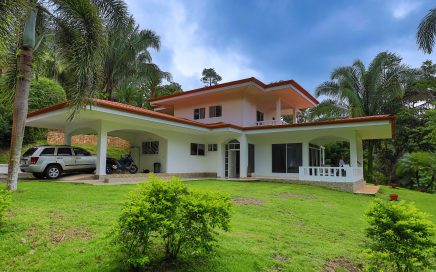 1.6 ACRES – 4 Bedroom Home In Gated Community Minutes From The Beach!!!!