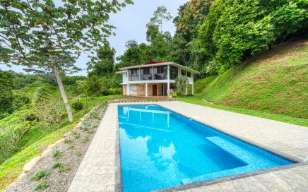 2.4 ACRES – Beautiful 2 Bedroom Home With Ocean View And Pool, Surrounded By Jungle And Lots Of Privacy!!!