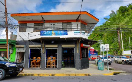 0.02 ACRES – Commercial Building In Downtown Quepos Steps From The Beach!!!