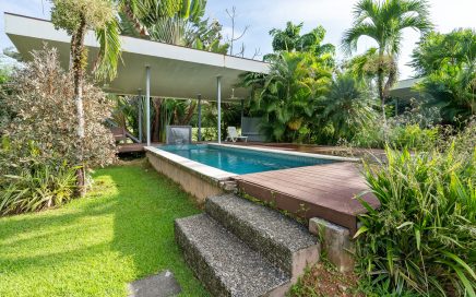 0.17 ACRES – 3 Bedroom Modern Home With Pool Walking Distance To The Beach!!!!