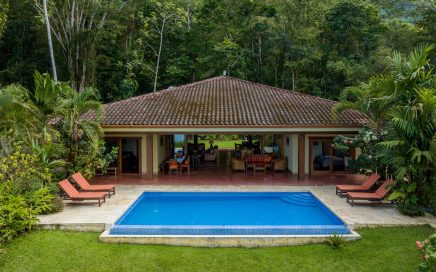 0.84 ACRES – 5 Bedroom Ocean View Home With Pool And Surrounded By Rainforest In Escaleras!!!!