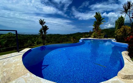 0.5 ACRES – 3 Bedroom Panoramic Ocean View Home With Easy Access!!!