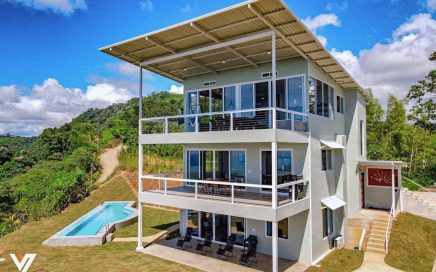 1 ACRE – New Construction, 4 Bedrooms, Spectacular Ocean and Mountain Views,15min to Dominical and Beaches!!