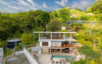 0.16 ACRES – 4 Bedroom Luxury Home With Awesome Ocean View And Easy Access!!!!
