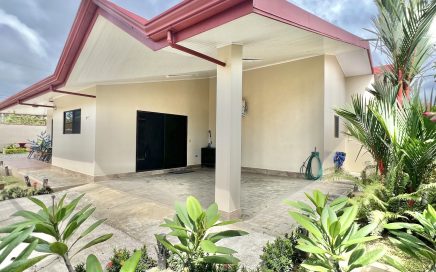0.15 ACRES – 3 Bedroom Cozy Home, Very Private With Easy Access To Everything!!!