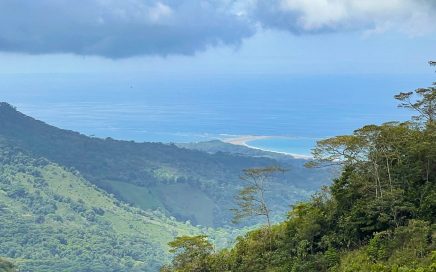 1.80 ACRES – Incredible Mountain And Whale Tail Ocean View Lot Just 25 Min From Uvita!!!!