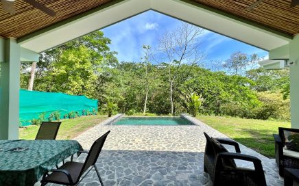 0.38 ACRES – 3 Bedroom Beach Style Home With Pool And Walking Distance To Uvita River!!!