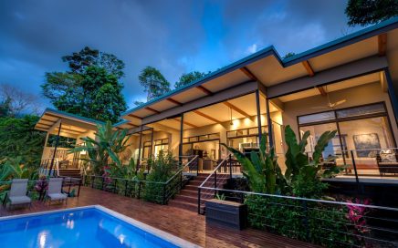 0.75 ACRES – 4 Bedroom Luxury Ocean View Villa With Infinity Edge Pool!!!