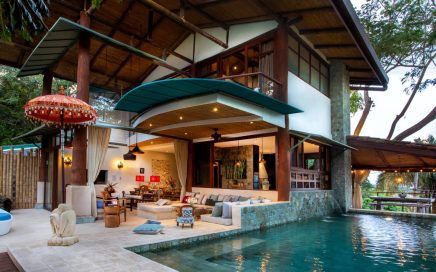 0.10 ACRES – 4 Bedroom Luxury Ocean View Home In A Prime Location In Manuel Antonio!!!