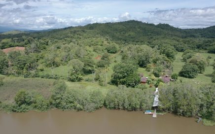 10 ACRES – Sierpe River Frontage Property, With Electricity And Water, And Easy Access To Town!!!
