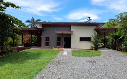1.24 ACRES – 2 Bedroom Modern Home Just Minutes From Manuel Antonio, Room For Expansion!!!