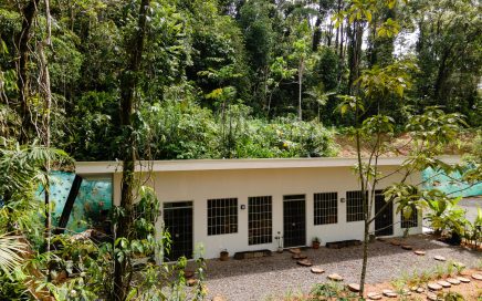 2.33 ACRES – 2 Bedroom Jungle And Mountain view Home With More Room To Expand!!!!!!!