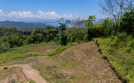 4.09 ACRES – Spectacular Land With Panoramic Mountain And Ocean View Ready To Build!!!!